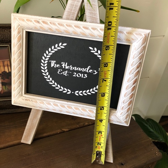 Rustic easel with vinyl design of your choice! - Picture 4 of 5